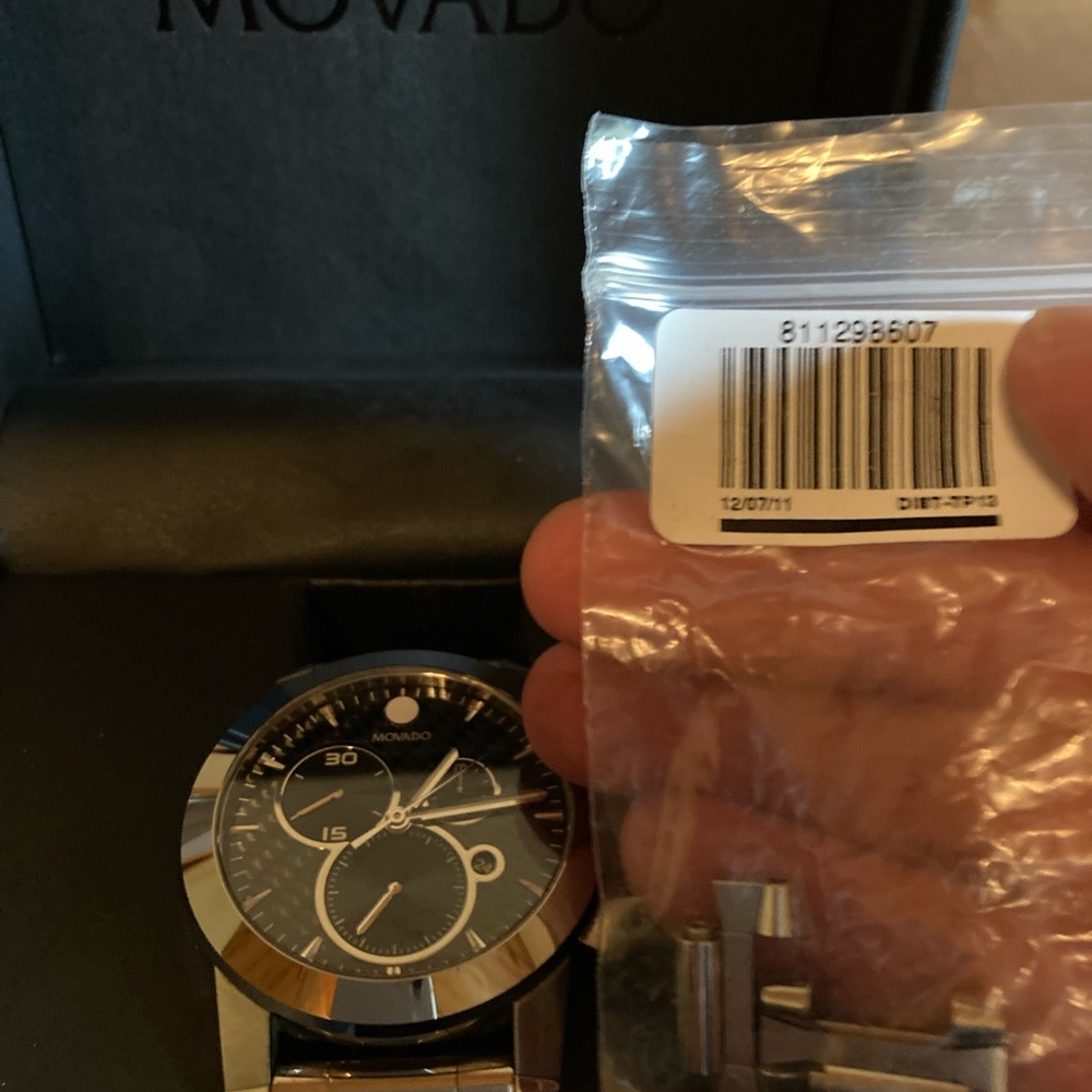 Movado Vizio Watch - Picture 13 of 13